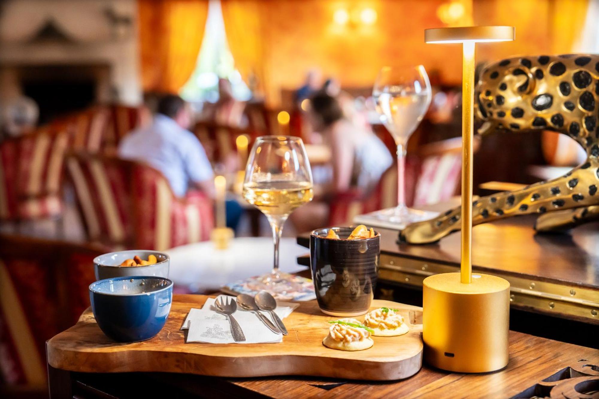 Le Manoir De La Poterie & Spa Cricqueboeuf Екстер'єр фото